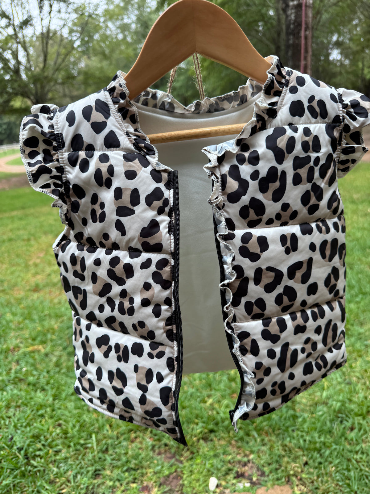 Girls Leopard Ruffle Puffer Vest
