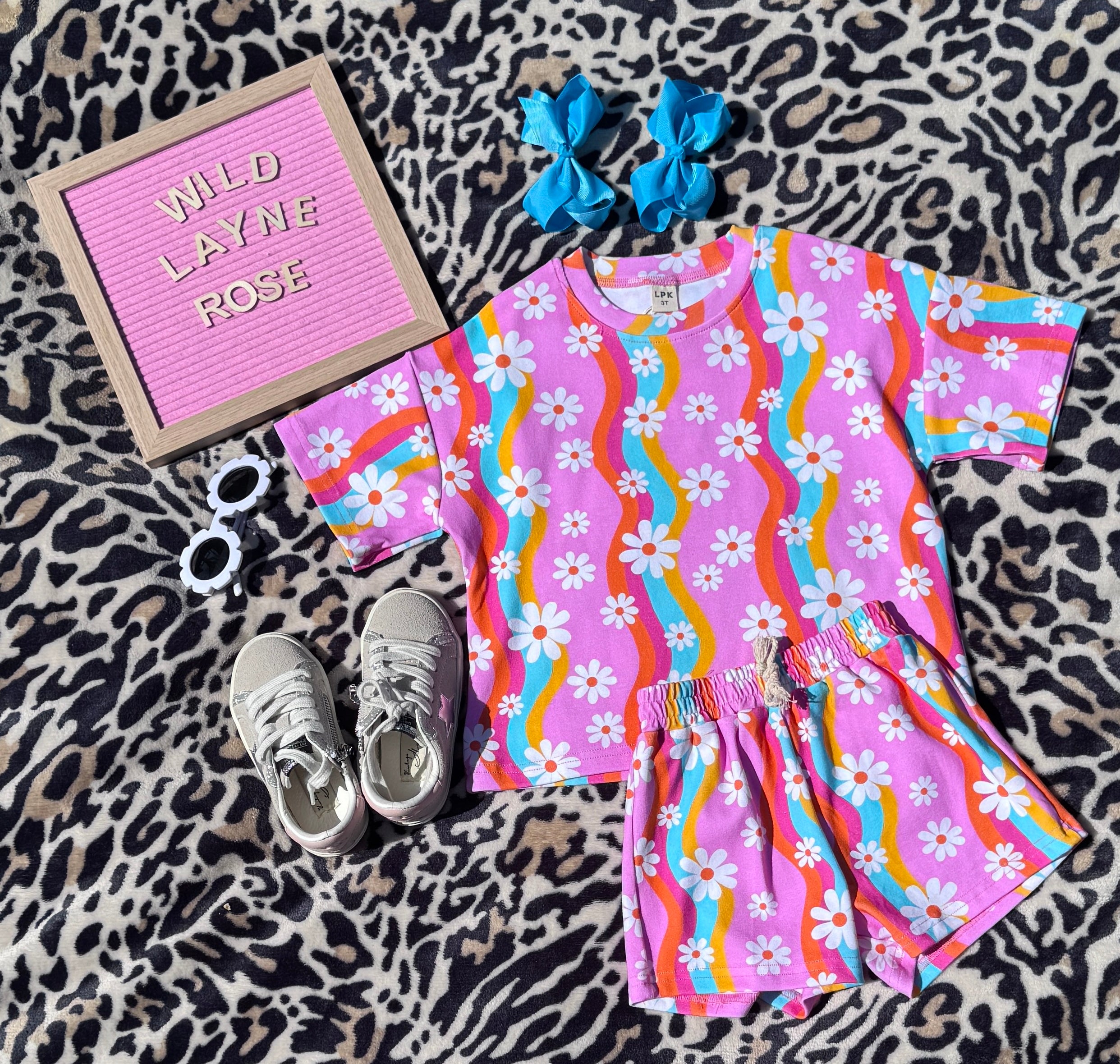 Retro Daisy Rainbow Lounge Set