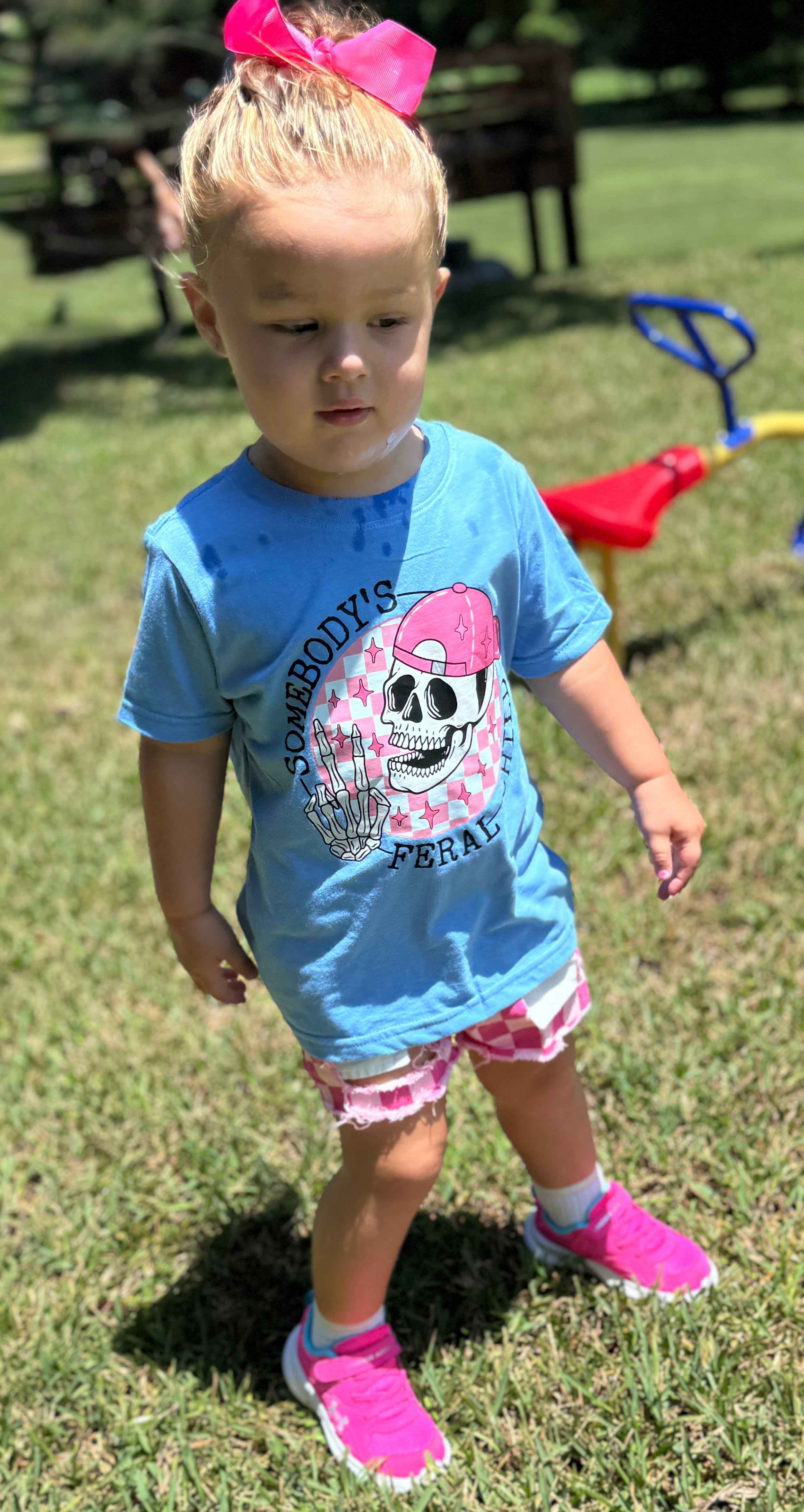 🎀 Somebody's Feral Child Graphic Tee